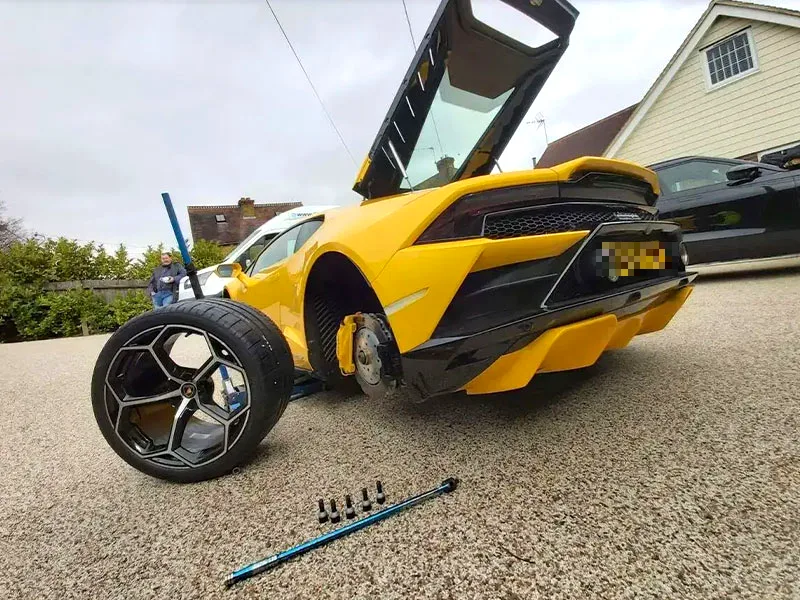 Supercar and performance tyre fitting in London